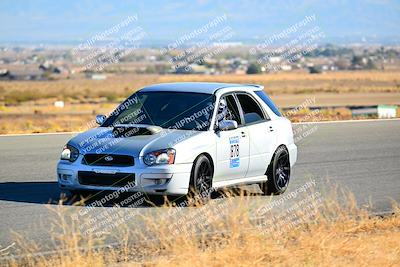 media/Nov-16-2024-Extreme Speed (Sat) [[6587d07cc4]]/Gold Group/Session 3 (The Bowl)/